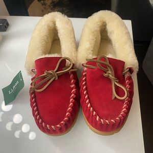 LL BEAN Red Moccasins (womens 8)